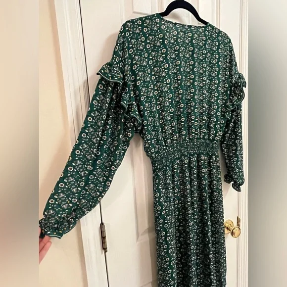 ‼️SOLD‼️NWOT Max Studio Long Sleeve Green Floral Midi Dress With Ruffle Details - Picture 2 of 9